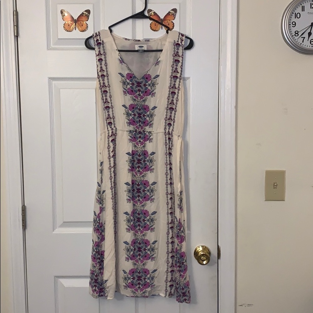 BEAUTIFUL FLORAL PRINT